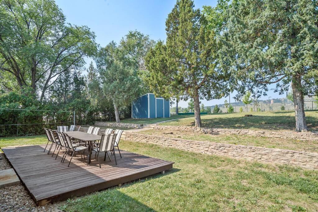 Roomy 5 Bed 3 Bath Fire Place Large Outdoor Space Rapid City Luaran gambar